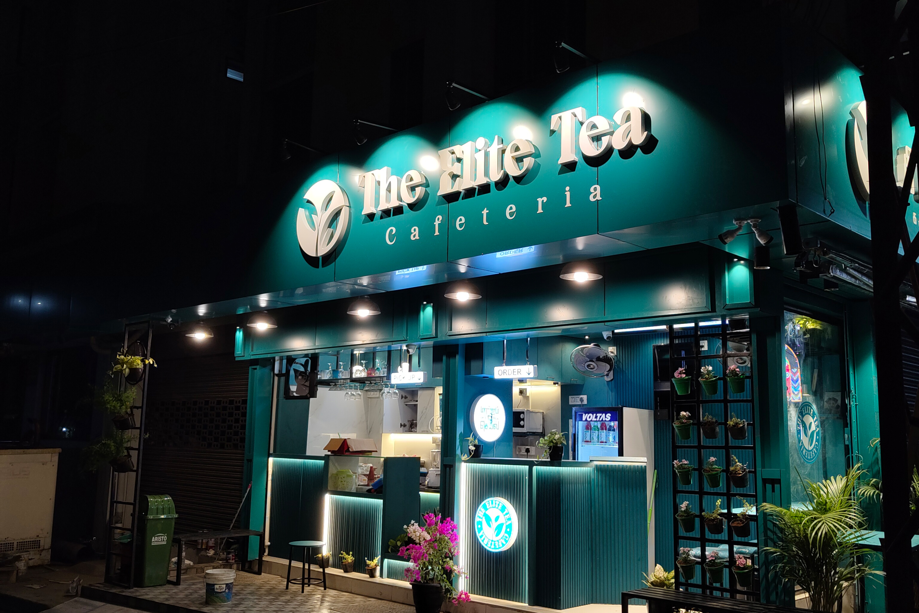 Elite Tea Shop Ambience